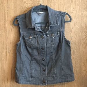 Christopher & Banks Gray Vest💛